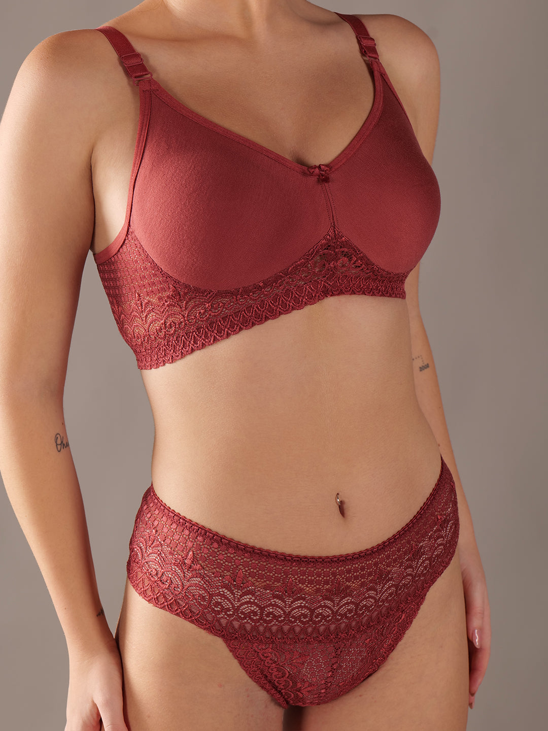 Softskin Pack of 3 Seamless Poly cotton and Lycra lace Lingerie Set